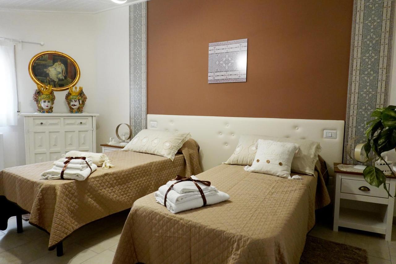 Gli Zii Di Sicilia Bed and Breakfast Racalmuto Exteriör bild